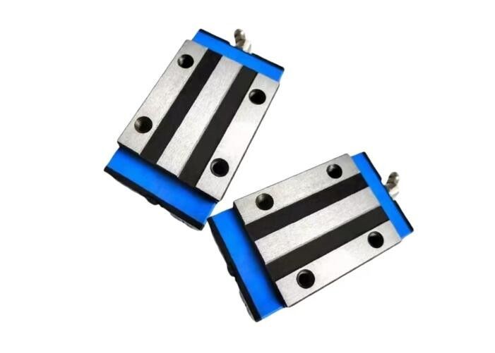 Bilyalı Lineer Kılavuz 0.2-0.6cm³/Saat Ray ve Blok Kilitli Tip Vida Deliği